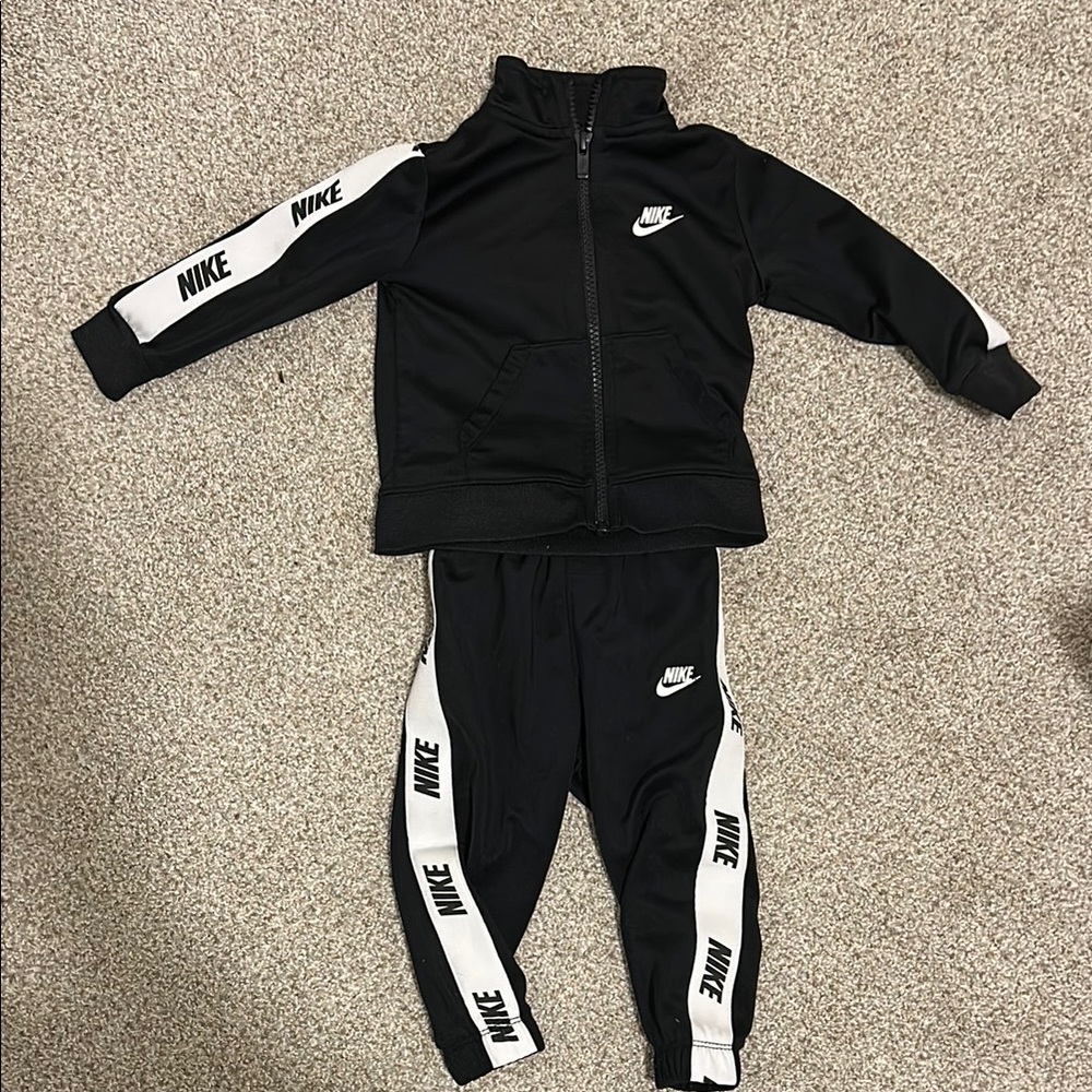 Nike Kids' Black and White Athletic Set